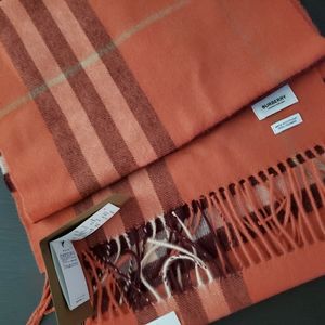 Burberry***SOLD*** (London England) scarf